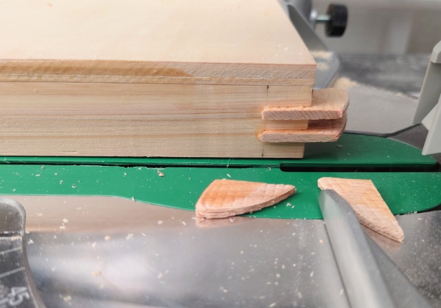 溝加工 ビスケット